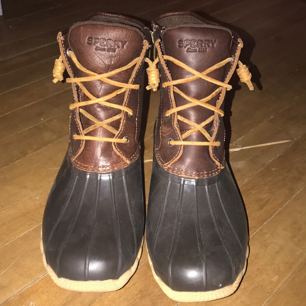 SPERRY DUCK BOOTS
